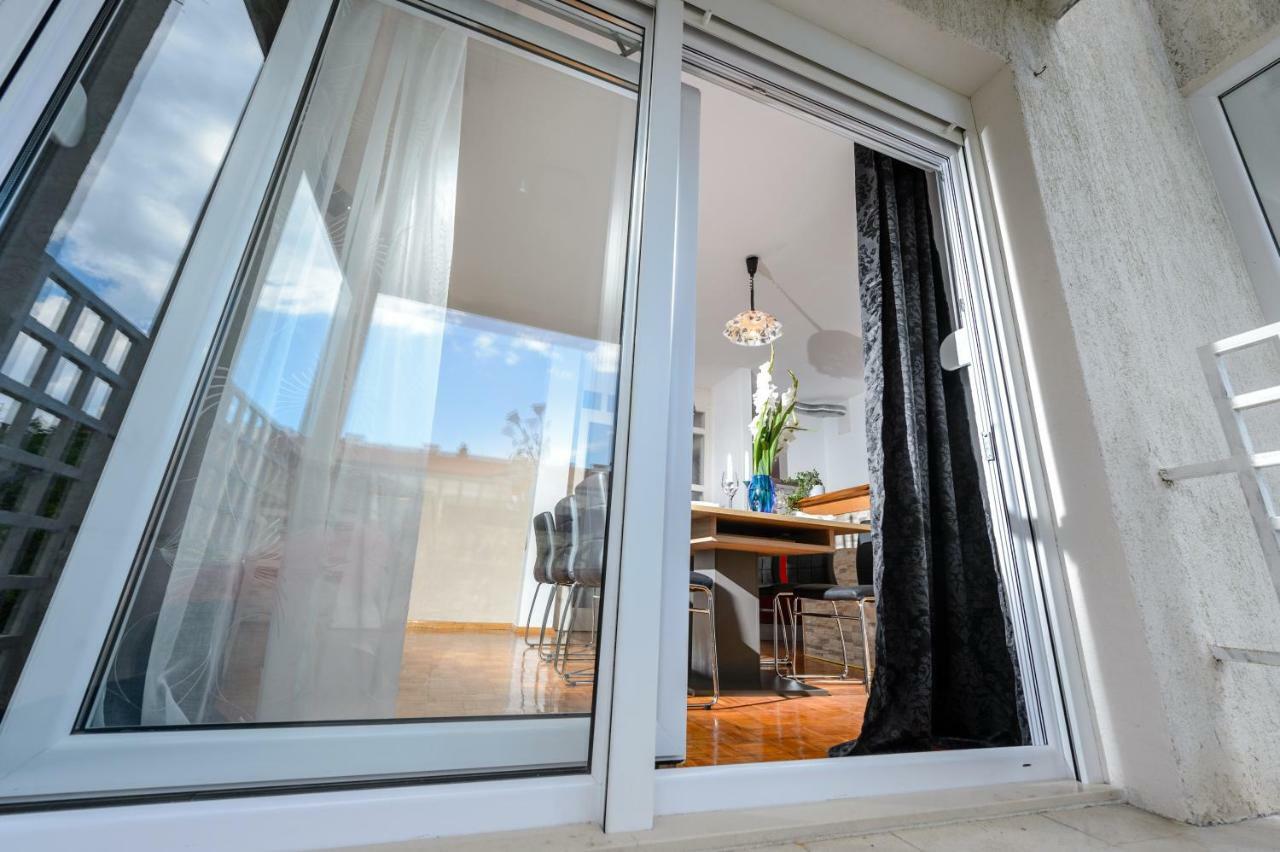Apartment Ana 4+2 Makarska Exteriör bild