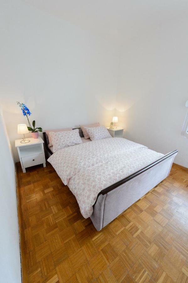 Apartment Ana 4+2 Makarska Exteriör bild