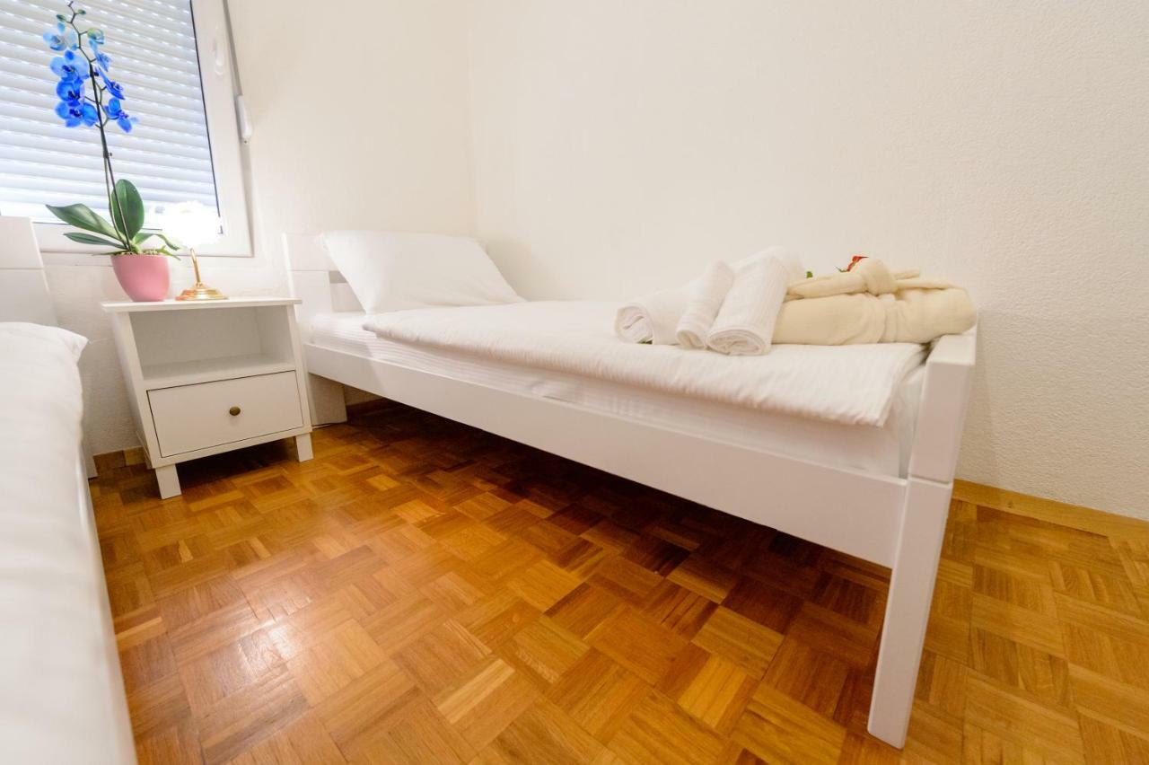 Apartment Ana 4+2 Makarska Exteriör bild