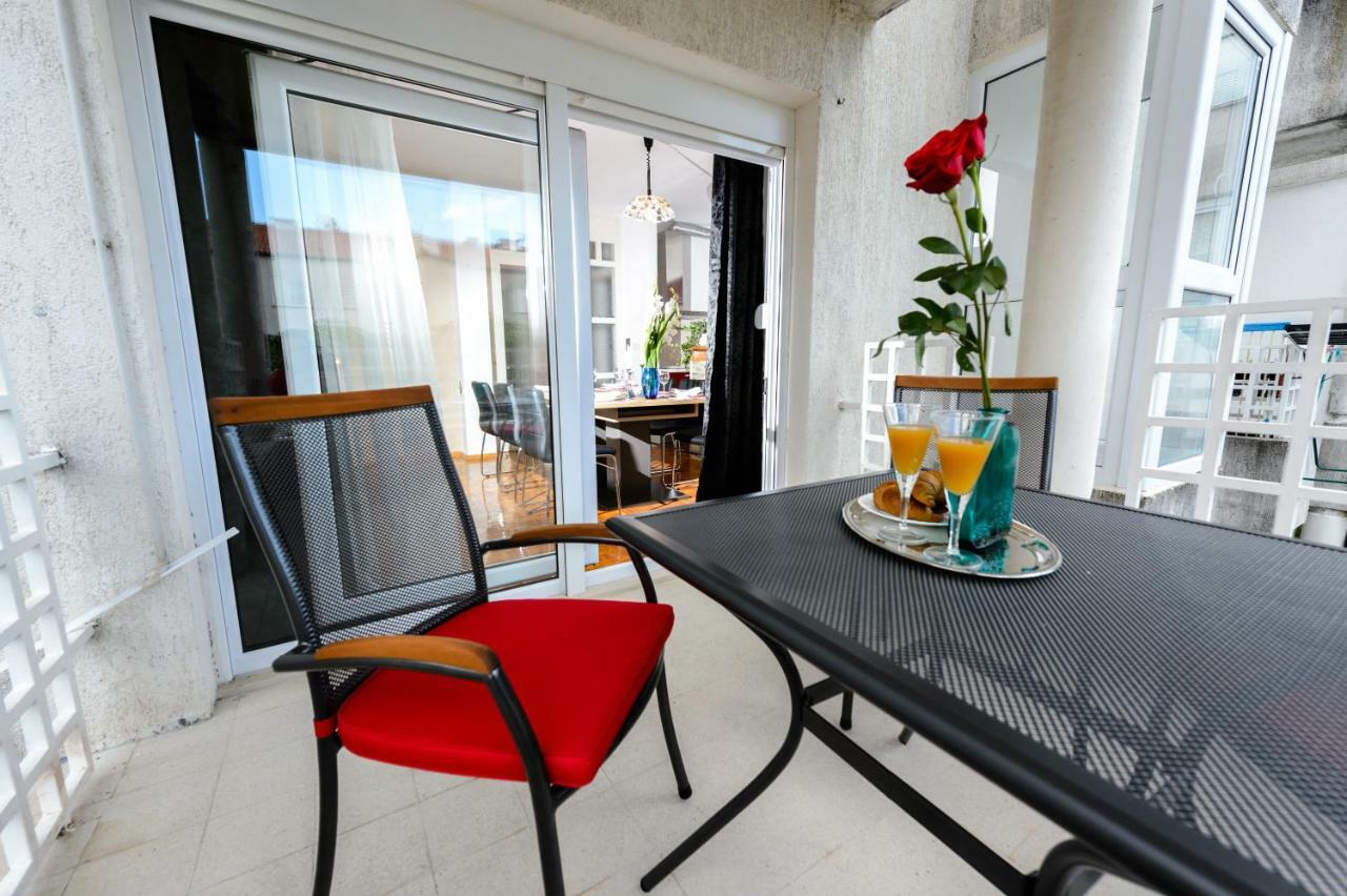Apartment Ana 4+2 Makarska Exteriör bild