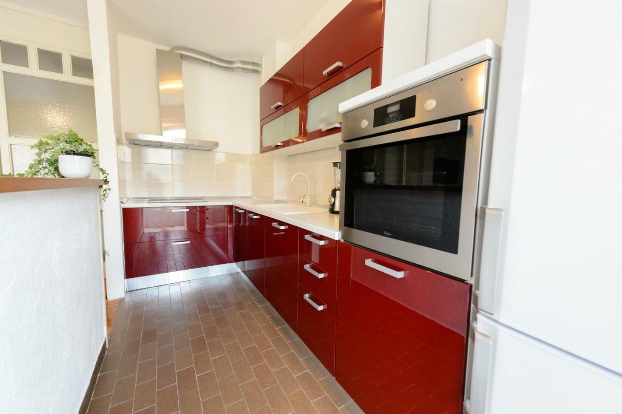 Apartment Ana 4+2 Makarska Exteriör bild